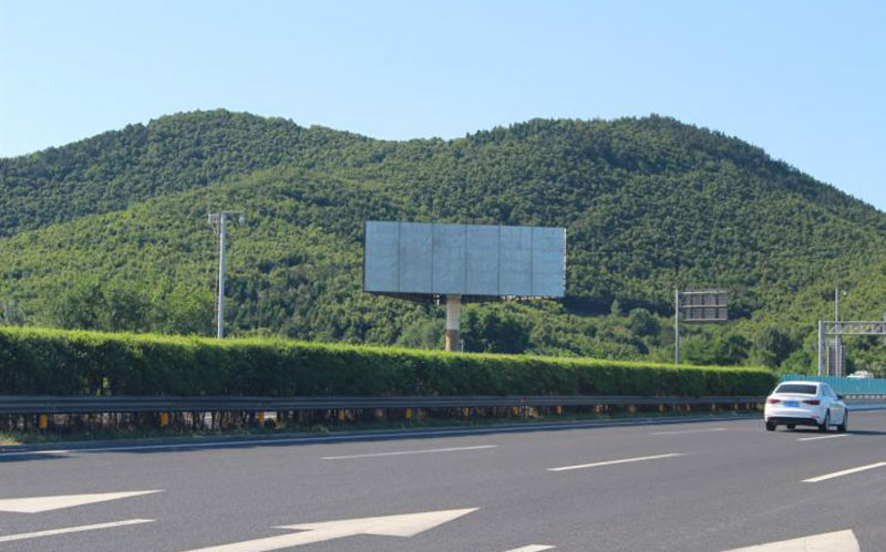 海湾北出口匝道K302+300